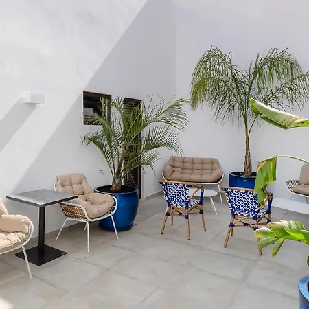 Casa Laranja Promenade Patio *